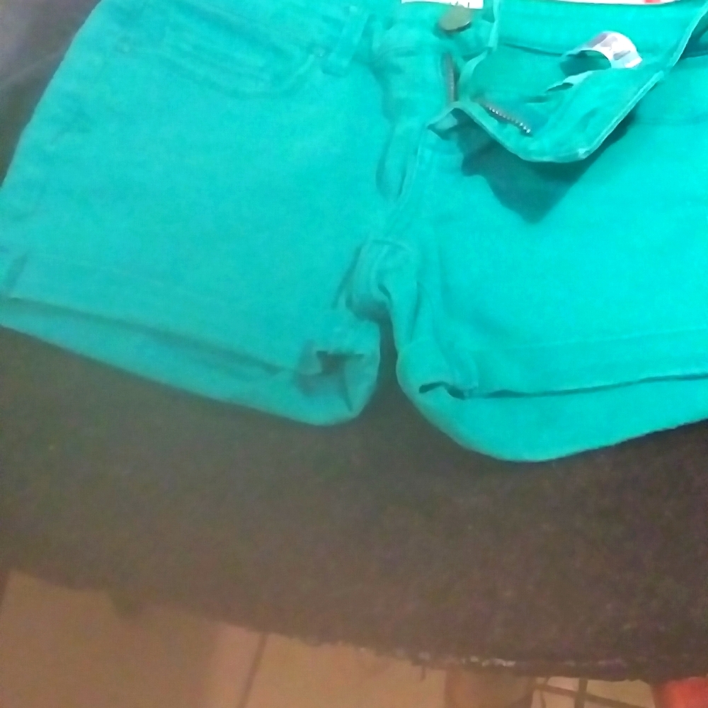 Nice shorts never use size 1